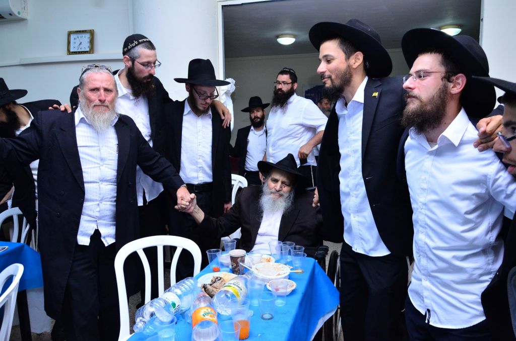 כ"ח סיון: מאות השתתפו ב"התוועדות המרכזית"